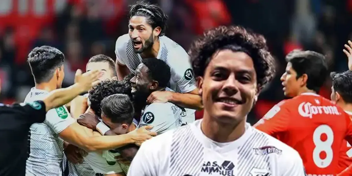 Joshua Canales mientras sus compañeros celebran su gol. Foto: CSH