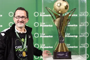 Juan Carlos Rojas aseguró que no se trata de cuál club ficha mejor, sino del que levanta la copa