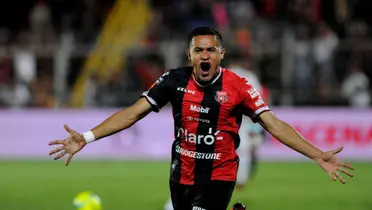 Jugador confesó que espera recuperar su mejor nivel y volver al fútbol