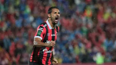 Jugador dice que sale sin entender nada porque en el campo juegan bien, pero siguen perdiendo en la cancha