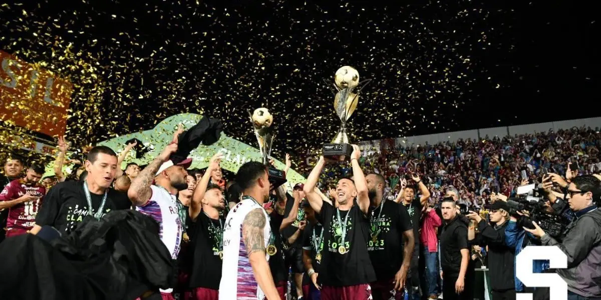 Jugador pasaría a la administración del club