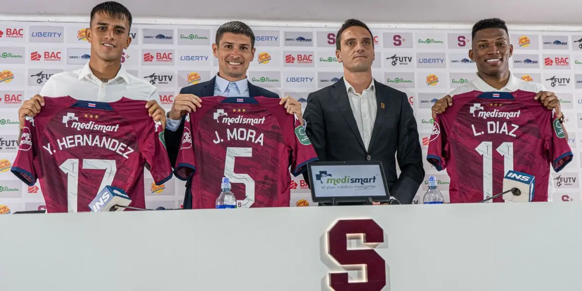 Jugador utilizó sus redes sociales para desahogarse, luego de no ser parte del viaje morado a viaje a Filadelfia