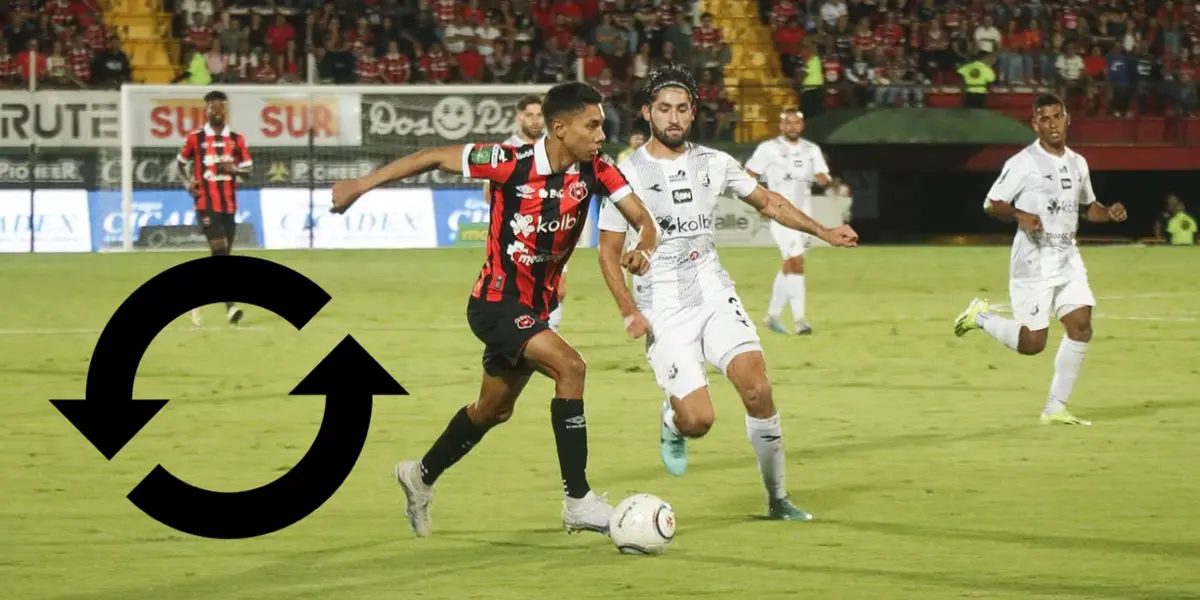 Jugadores de Alajuelense vs. Herediano en un partido. Foto: La Teja.