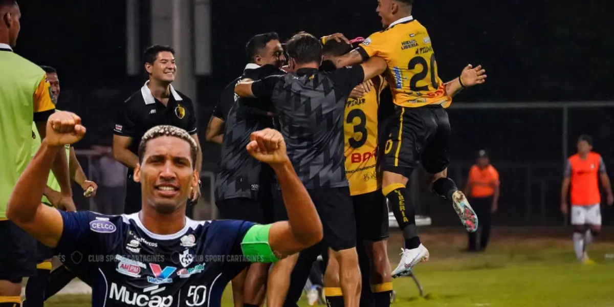 Jugadores de Liberia celebrando un gol que le marcaron a Cartaginés. Foto: Prensa Lib.