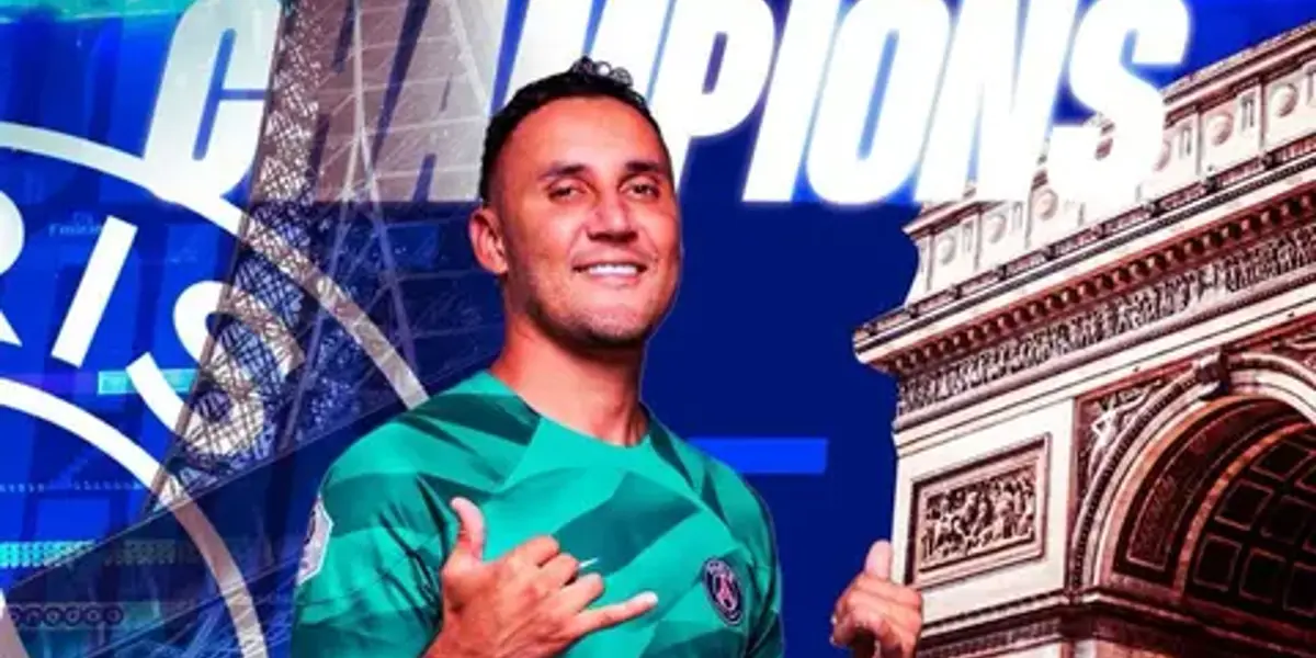 Keylor Navas celebrando una nueva copa con el PSG.