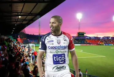 La leyenda del fútbol nacional regresa a la actividad a los 41 años.