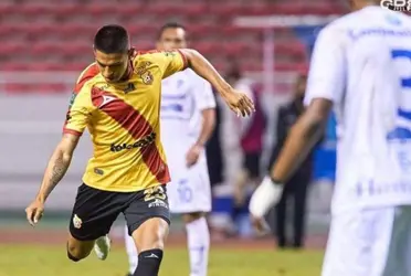 Los rojiamarillos batieron al Real España y dieron un paso de gigante en Copa Centroamericana.