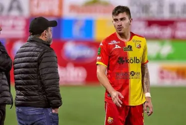 Los suegros le dieron un detalle que quizá el zaguero le dé mucho uso