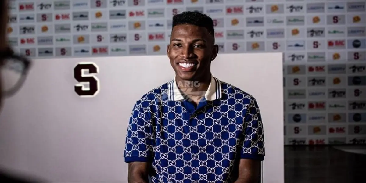 Luis Díaz llega al Saprissa y brindo declaraciones sobre su nuevo club.