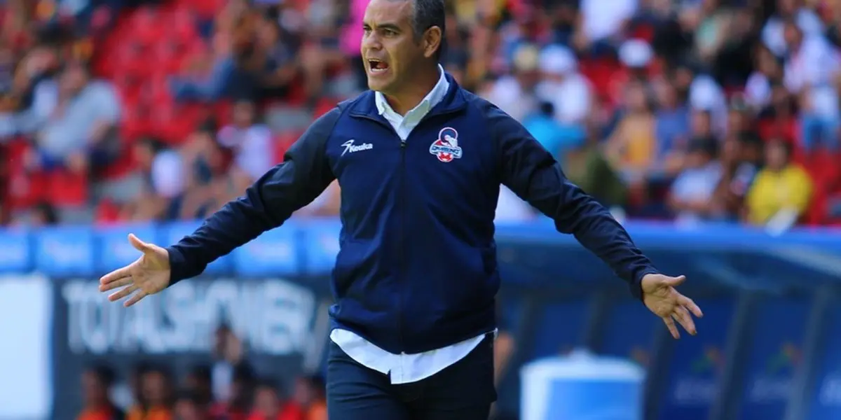 Mexicano estuvo esta noche presente en el Morera Soto