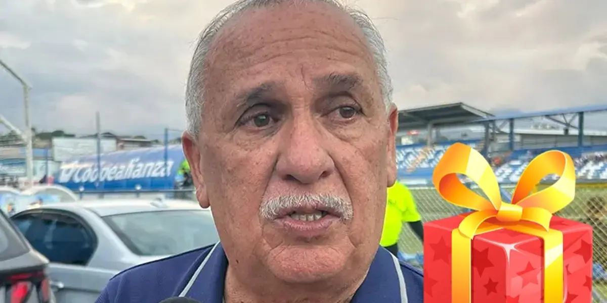 Olman Vega, gerente de Pérez Zeledón hablando con los medios de comunicación. Foto: Teletica.com