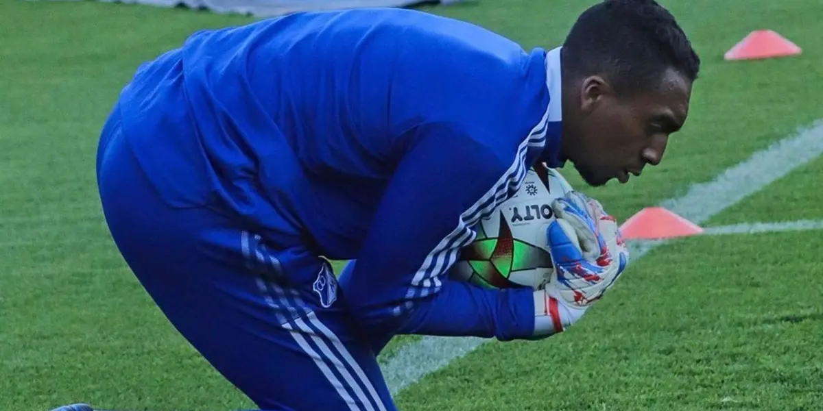 Portero contó cómo un jugador tico lo convenció para venir al país