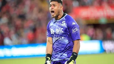 Portero morado aseguró que el apagón que sucedió en el clásico del buen fútbol fue adrede