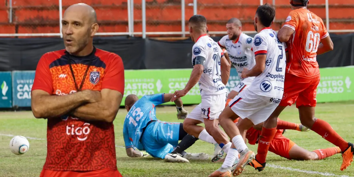 San Carlos en un partido contra Puntarenas. Foto: Puntarenas FC.