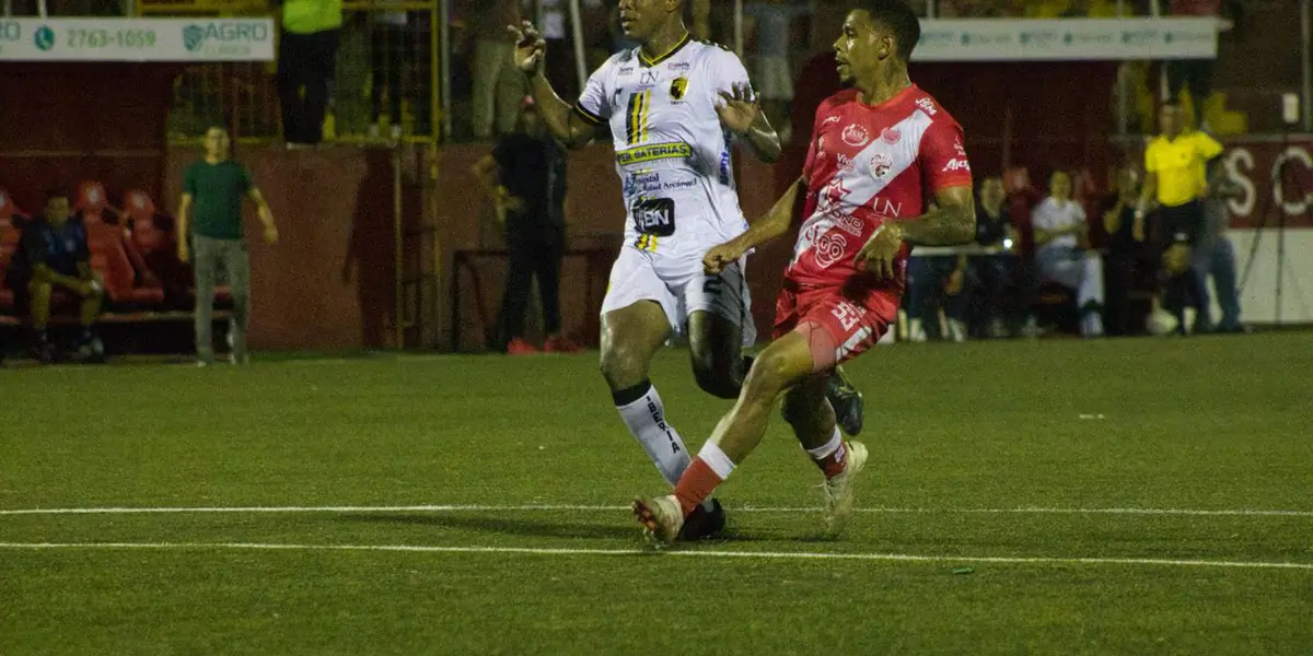 Santistas ganaron 3-0 en su casa y los Coyotes pasan por un mal momento