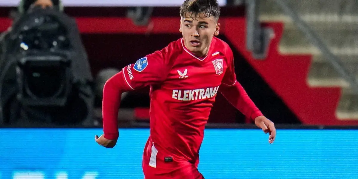 Ugalde sigue siendo fundamental en el ataque de su equipo y tuvo una buena actuación en la fecha 14 de la Eredivisie