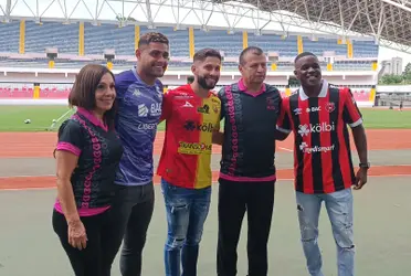 Varios ex cracks desempolvarán los tacos para jugar un único partido