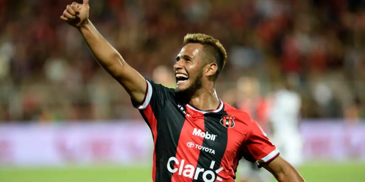 Varios miembros de la junta directiva están a favor de la salida del hondureño