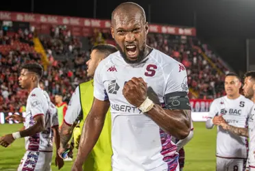 Vladimir Quesada hizo varios cambios para el juego ante Puntarenas FC