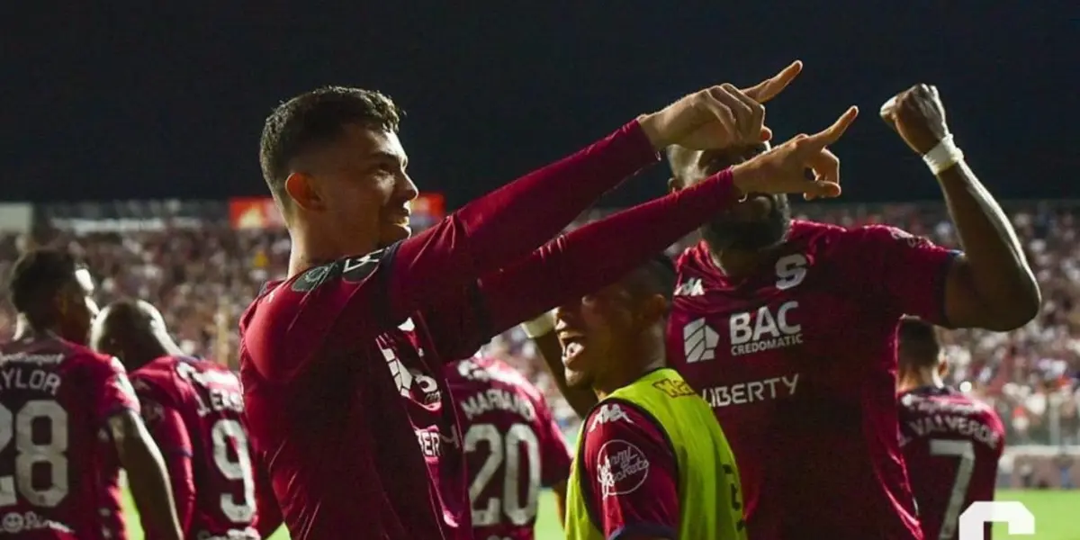 Volante morado se mostró muy conmovido